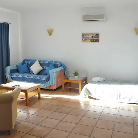 Apartamento Com Piscina Aparthotel *