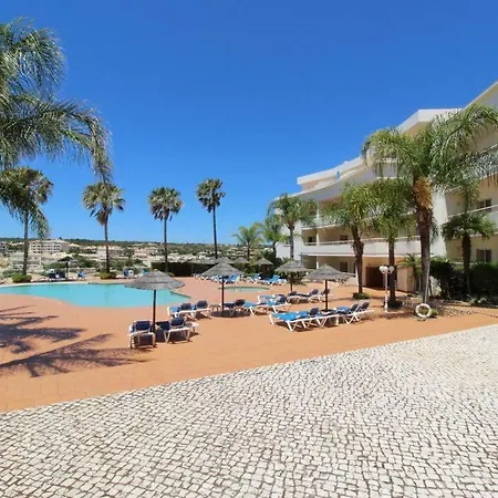 Apartamento Com Piscina Apartahotel