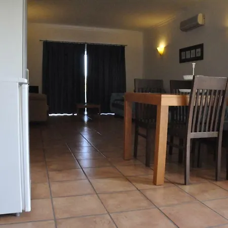 Apartamento Com Piscina Apartahotel
