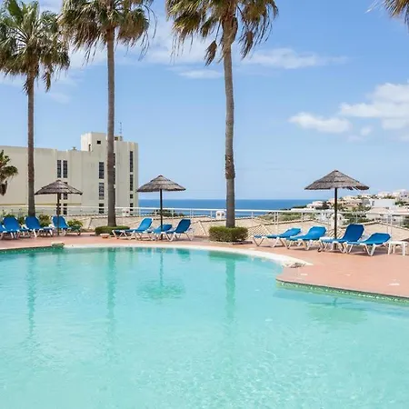 Aparthotel Apartamento Com Piscina *