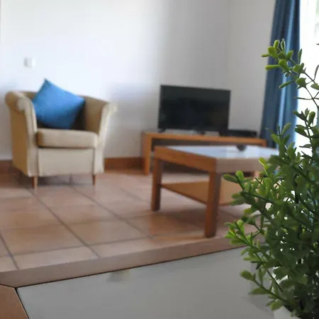 Apartamento Com Piscina לאגוּ‏ש